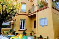 Bangunan Feetup Garden House Hostel Barcelona