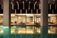 Swimming Pool Banyan Tree Shanghai On The Bund