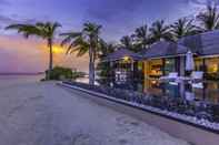 Swimming Pool Kihaa Maldives