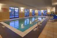 Swimming Pool TownePlace Suites by Marriott Vernal