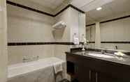In-room Bathroom 3 Abidos Hotel Apartment, Dubailand