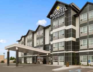 Exterior 2 Microtel Inn & Suites by Wyndham Timmins
