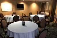 ห้องประชุม Microtel Inn & Suites by Wyndham Timmins