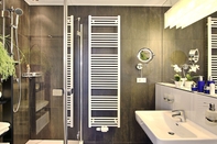 In-room Bathroom Rafael Kaiser Premium Apartments