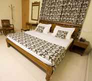 Kamar Tidur 5 Crescent Homes Corporate Stay