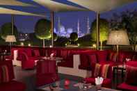 Bar, Cafe and Lounge The Ritz-Carlton Abu Dhabi, Grand Canal