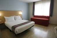 Bedroom Travelodge Barcelona Poblenou