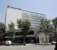 Exterior 5 Travelodge Barcelona Poblenou