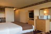 Phòng ngủ Hi-Tide Oceanfront Inn