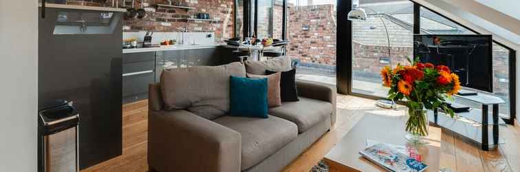 Lobby Base Serviced Apartments - Sir Thomas Street