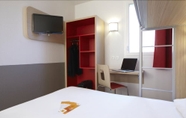 Kamar Tidur 3 Hôtel Première Classe Caen Nord - Mémorial