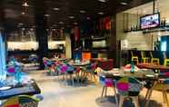 Restoran 4 Golden Tulip Gurgaon - Sector 29