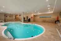 Hồ bơi Best Western Plus Perth Parkside Inn & Spa