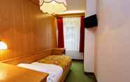 Bedroom 5 GH Hotel Monzoni