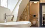 Toilet Kamar 2 Hotel Bleecker