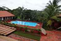 Swimming Pool Green Fields