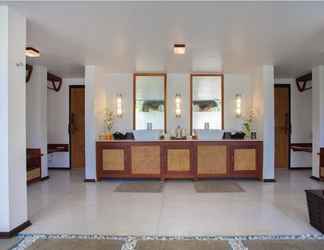 Lobby 2 Carnoustie Beach Resort & Ayurveda Spa