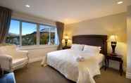 Bedroom 6 Esplanade Queenstown by Staysouth