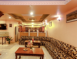 Lobi 2 Hotel Nepalaya