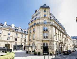 Exterior 2 Grand Hotel du Palais Royal