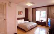 Bedroom 5 Takatama Hotel