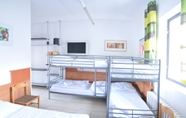 Bedroom 2 Hostel - With Private Entrance