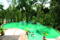 Kolam Renang The Windflower Resorts & Spa