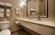 In-room Bathroom 4 Best Western Plus Pleasanton Hotel