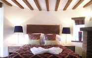 Kamar Tidur 6 Ye Olde Red Lion