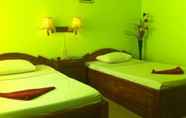 Kamar Tidur 6 Sky Park Guesthouse