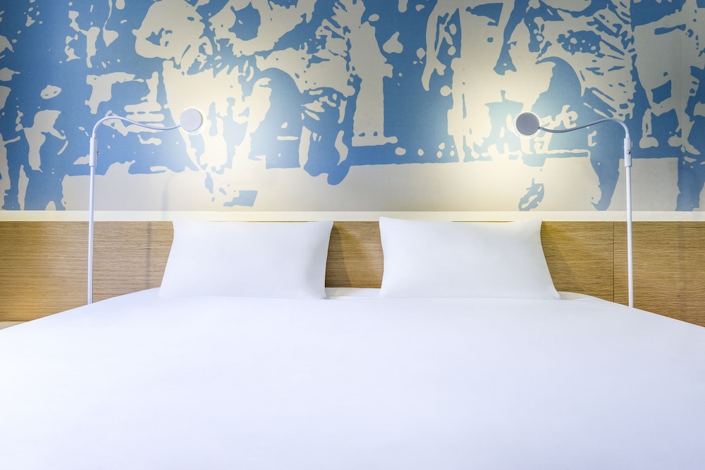 Kamar Tidur 5 ibis Styles Toulouse Nord Sesquières