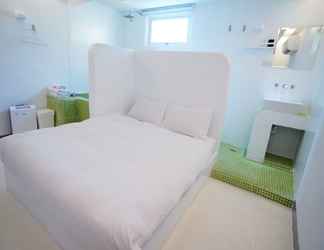 Kamar Tidur 2 The House B&B