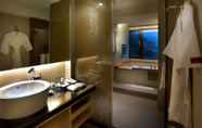 Toilet Kamar 2 Sun Moon Lake Hotel