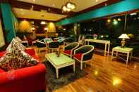 Quầy bar, cafe và phòng lounge A' Hotel Ludhiana