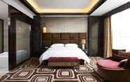 Bedroom 5 Sheraton Shanghai Waigaoqiao Hotel