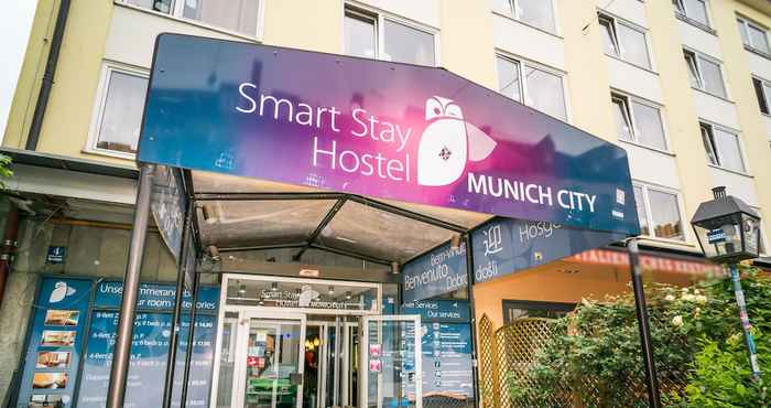 Bangunan Smart Stay Hostel Munich City