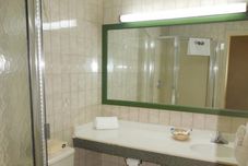 객실 내 욕실 Bay Shore Inn