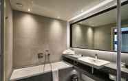 In-room Bathroom 2 Llanerch Vineyard Hotel