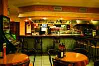 Bar, Cafe and Lounge Hostal Valdepeñas by Bossh Hotels