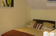 Kamar Tidur 4 Orchard Cottage Bed and Breakfast