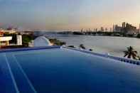 Swimming Pool GHL Arsenal Hotel