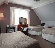 Bedroom 6 The Bugle Coaching Inn