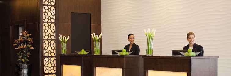 Lobi Movenpick Hotel Apartments Al Mamzar Dubai