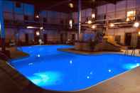 Swimming Pool Aspire Gettysburg Hotel