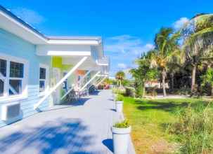 Exterior 4 Casey Key Resorts - Beachfront