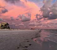 Nearby View and Attractions 7 Casey Key Resorts - Beachfront