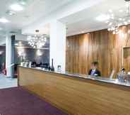 Lobby 5 Best Western Plus Paris Velizy