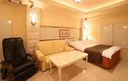 Kamar Tidur 6 Fine Garden Kuwana - Adults Only