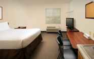 Bilik Tidur 2 WoodSpring Suites Washington DC Andrews AFB