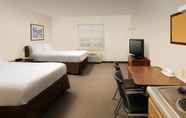 Bilik Tidur 4 WoodSpring Suites Washington DC Andrews AFB